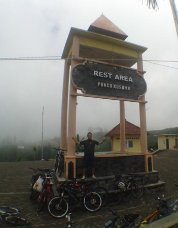 Rest Area Poncokusumo - Gubuk Klakah